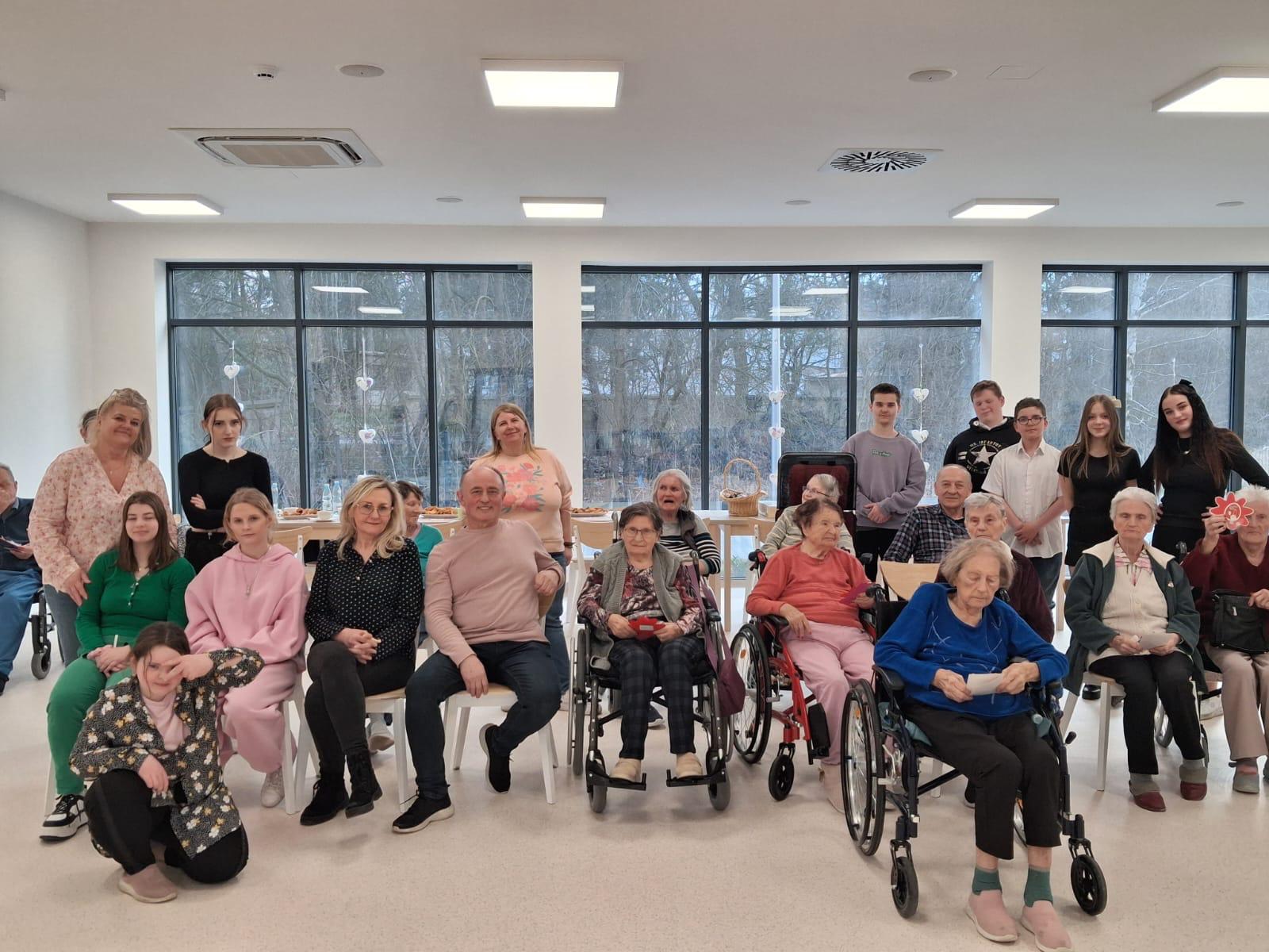 „Cud Zmartwychwstania” – montaż słowno-muzyczny. Wizyta w DPS w Grodkowie